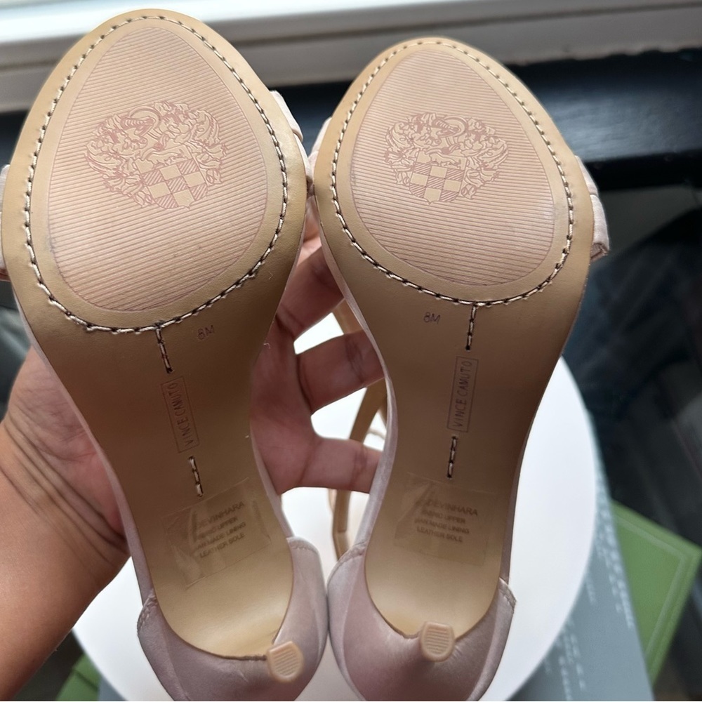 🌸VINCE CAMUTO🌸 Imagine-Devin Sandals size: 8 - Picture 16 of 16